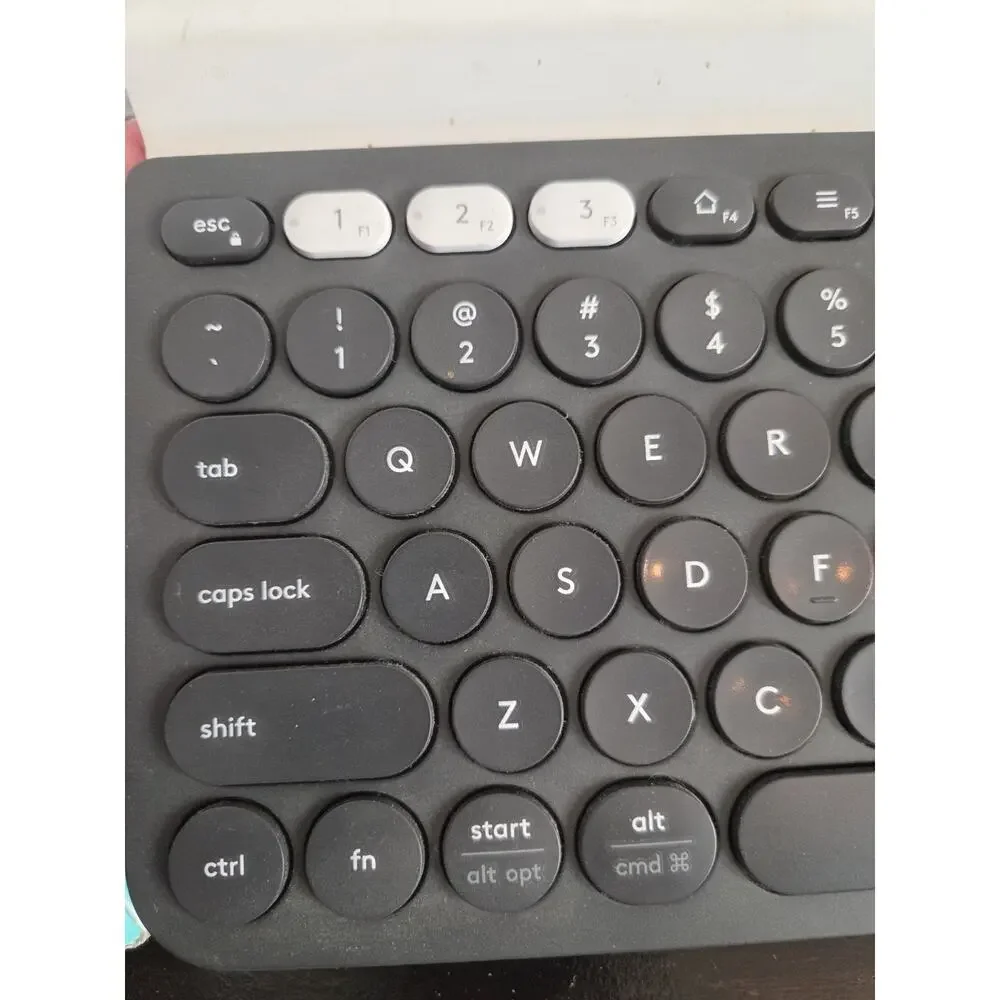 Logitech K780 Multi Device Wireless Keyboard MAC/WINDOWS/CHROME OS/ANDROID/IOS